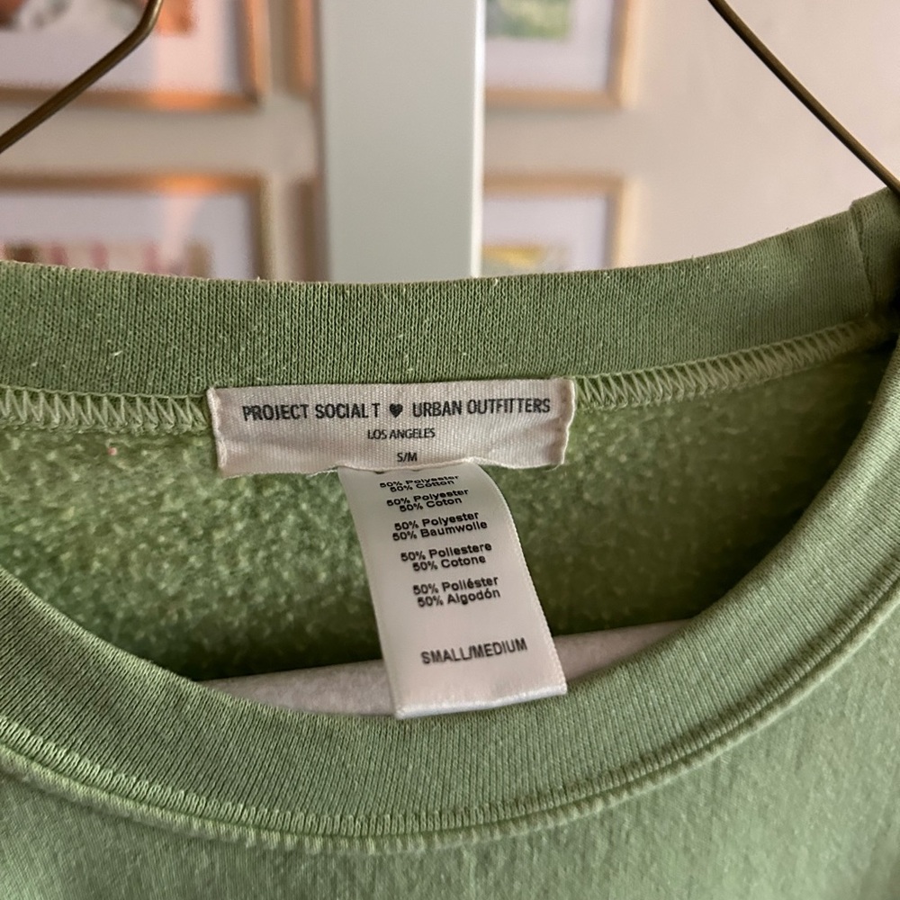 Green skeleton skateboarding. Project social T green crewneck - Picture 3 of 3